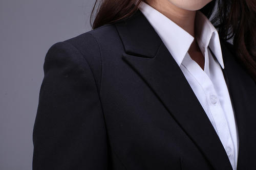本溪企業(yè)在選擇工作服的時候應該如何挑選                                                                                         